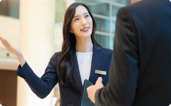 Multilingual support for inbound and international tourism.